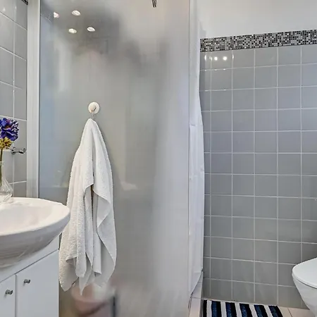 1 Bedroom Stunning In Ξενοδοχείο